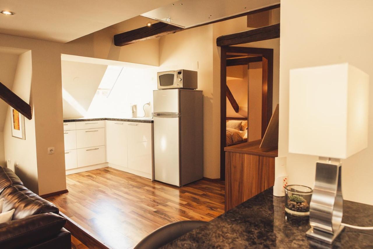 Skol Apartment S Parkiriscem Celje Exteriér fotografie